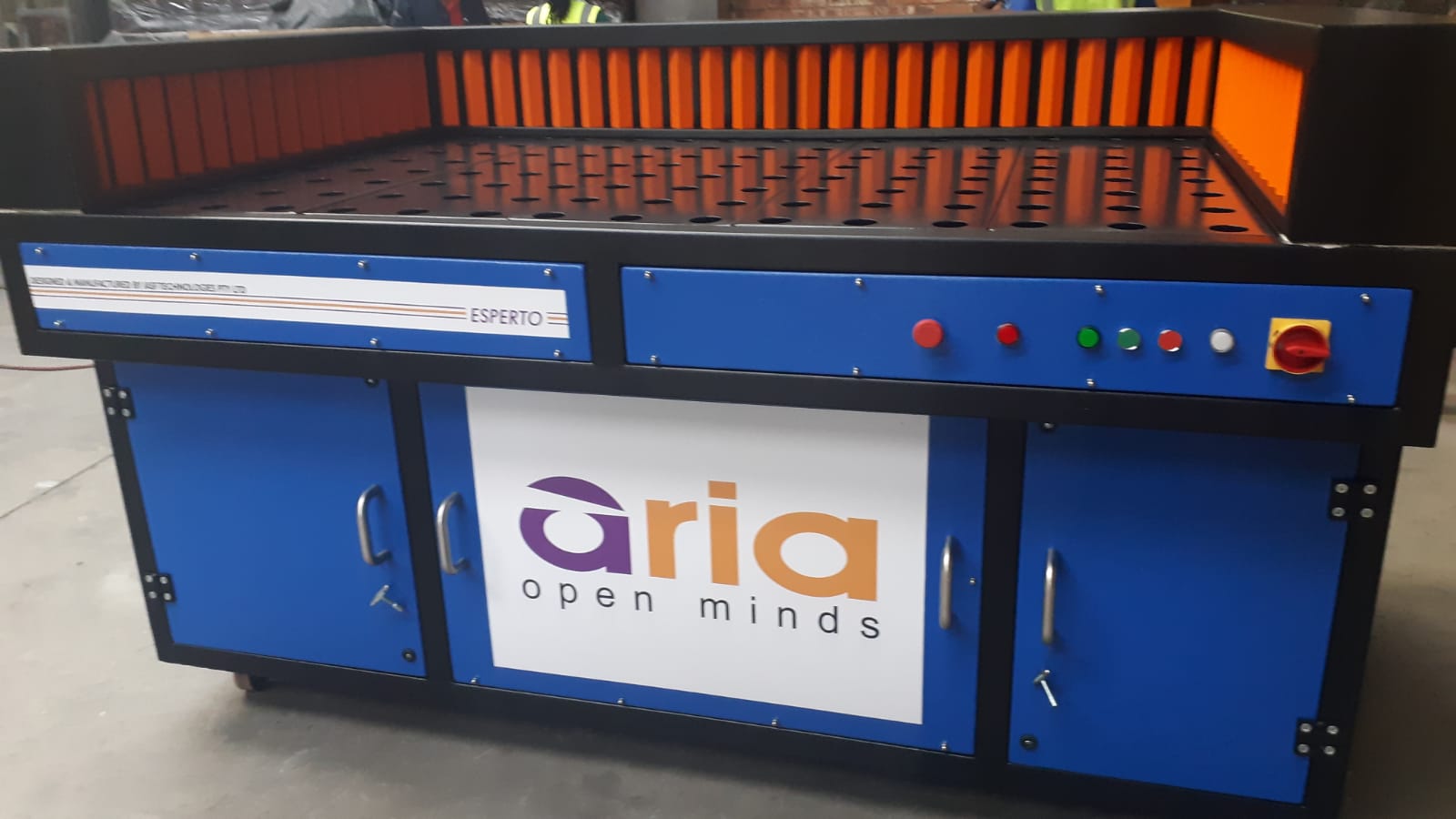 Aria Down Draft fettling table